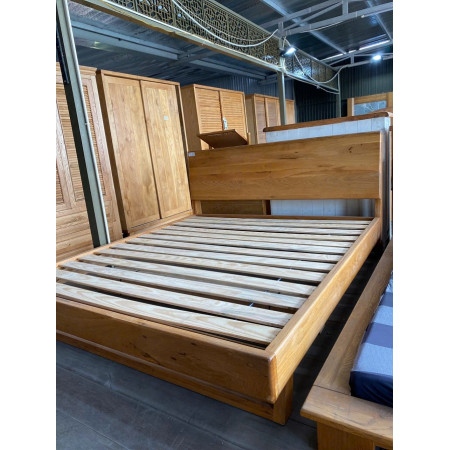 Solid Oak - Nệm 1m8 x 2m : Giường Ngủ Gỗ Sồi Chân Quỳ